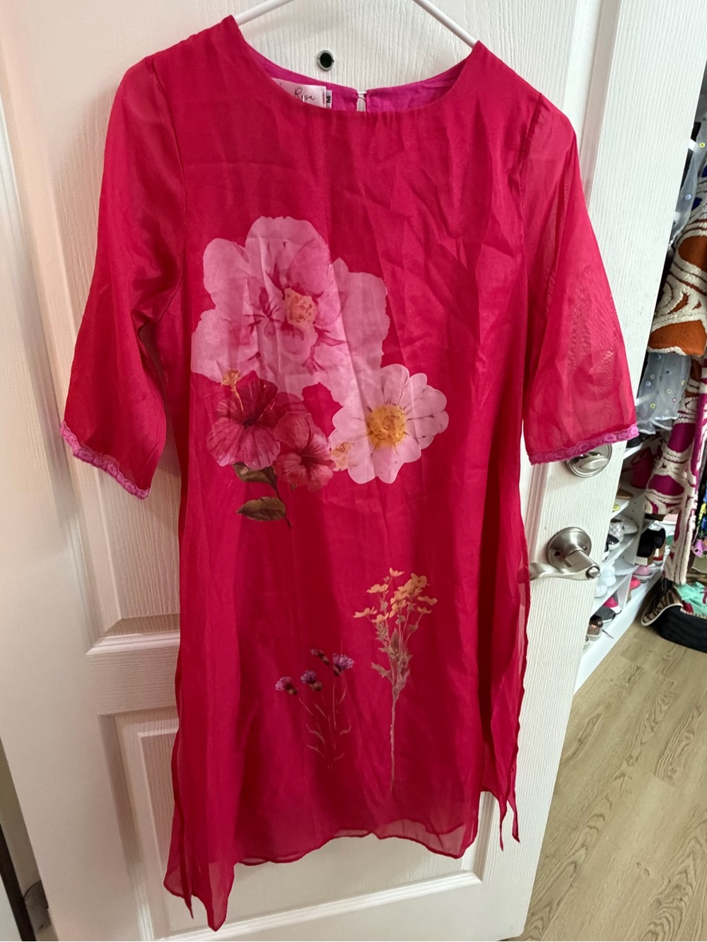 La Rosa NWT Fuchsia Pink Floral Modern Ao Dai Tunic Dress - Size Medium